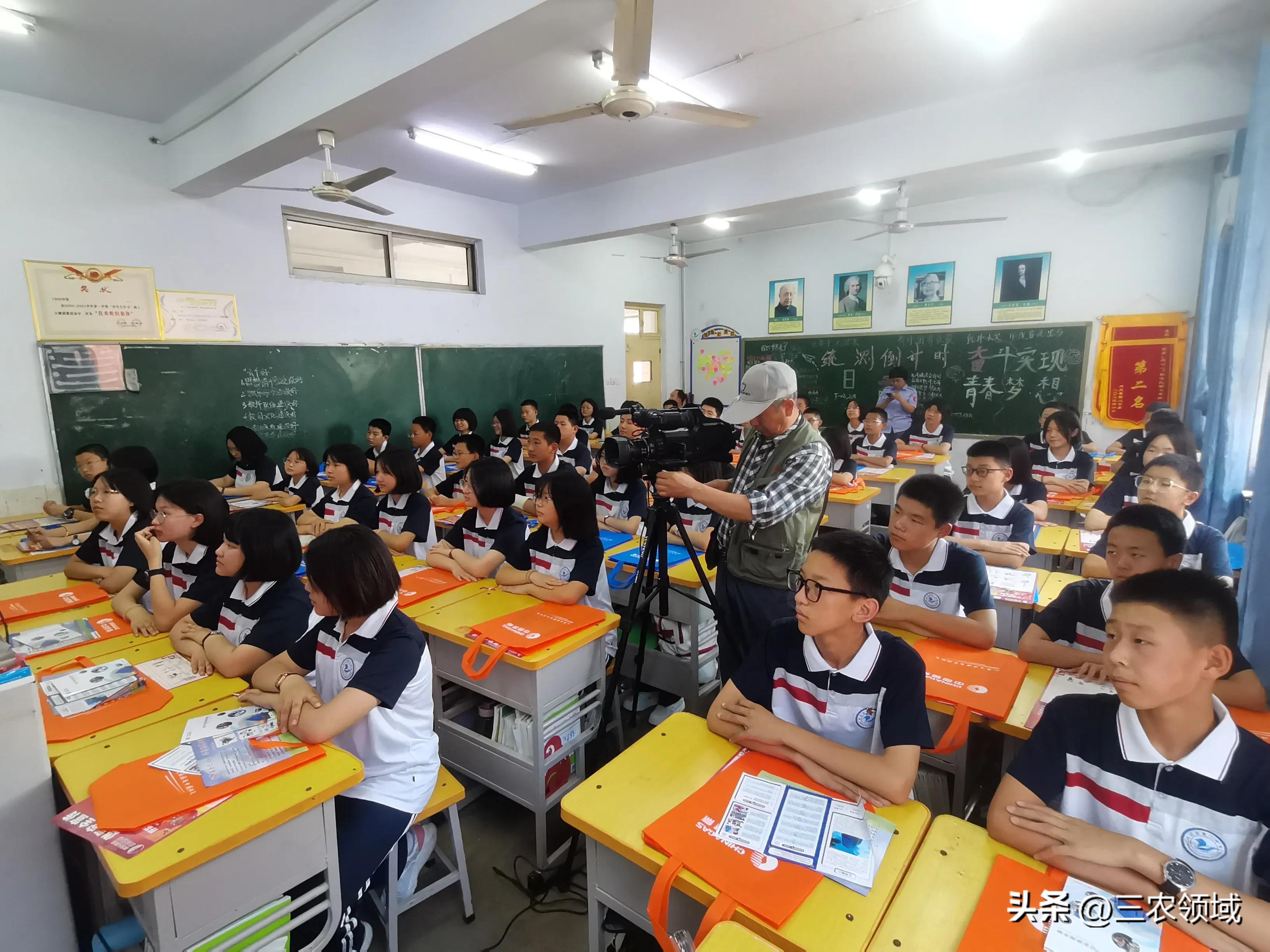 燃气安全系万家安全防范靠大家,燃气安全关系千家万户