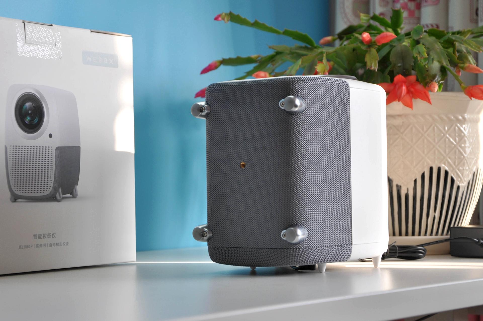 泰捷WEBOXT1投影仪测评,泰捷weboxt1投影仪和m6哪个好