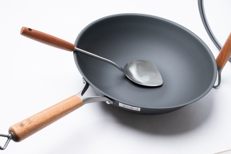 三禾窒氮轻铁锅,中康铁锅好还是三禾铁锅好