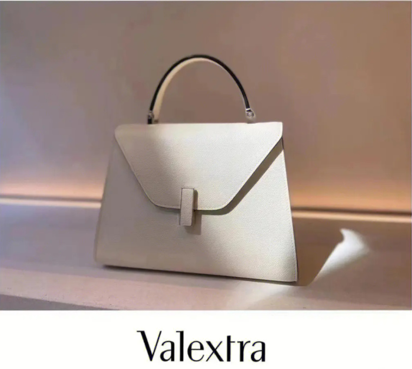 chanel哪些款式包包值得买,chanel包包最值得买