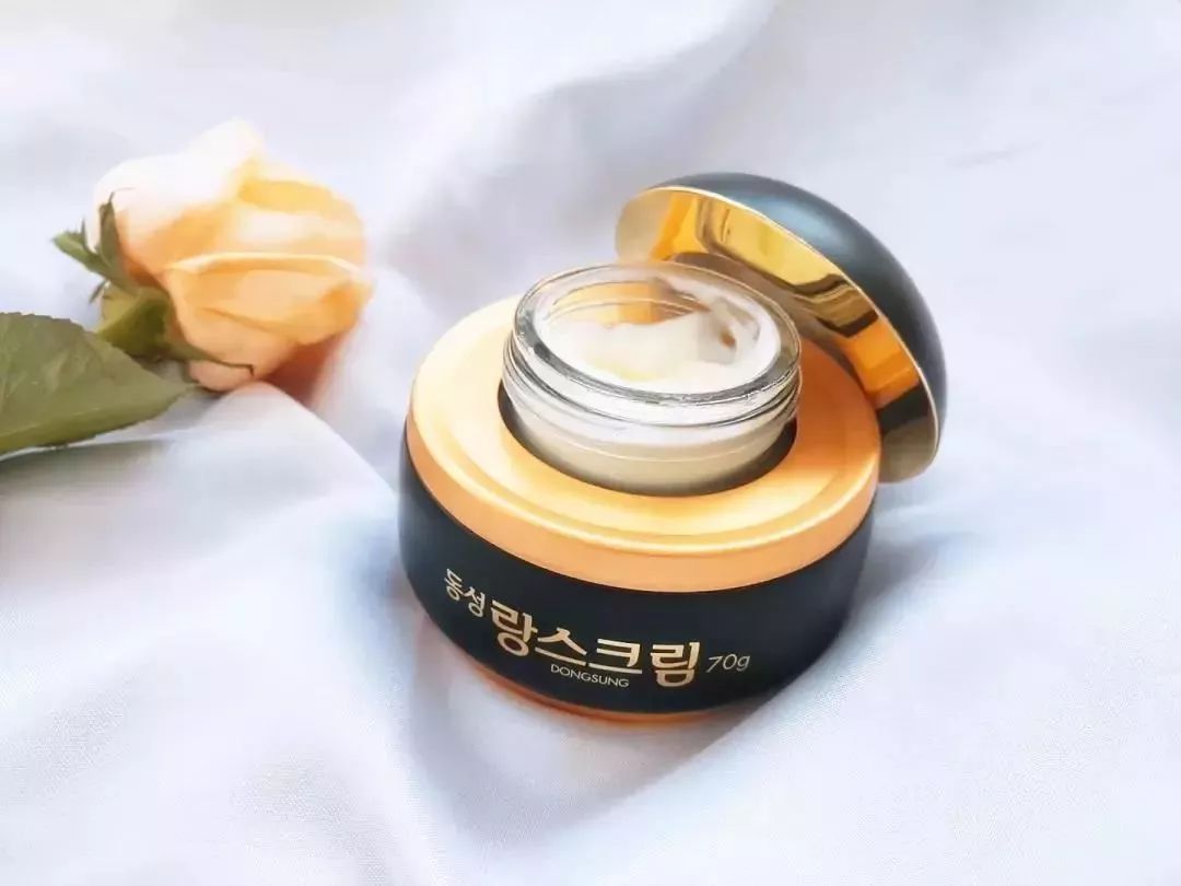 韩国东星小黑瓶祛斑霜，​韩国东星制药60年口碑企业出品！