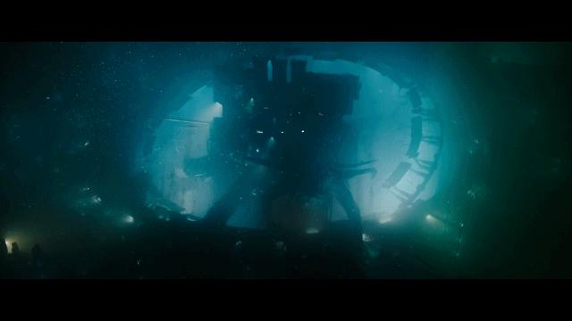 深海电影细思极恐细节,潜入海底一万米深海恐惧症