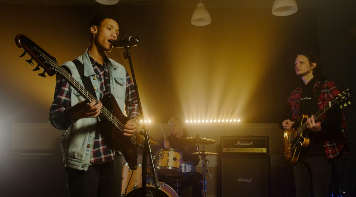 演艺经纪人和演出经纪人哪个有用,演出经纪人和艺人经纪人证书区别