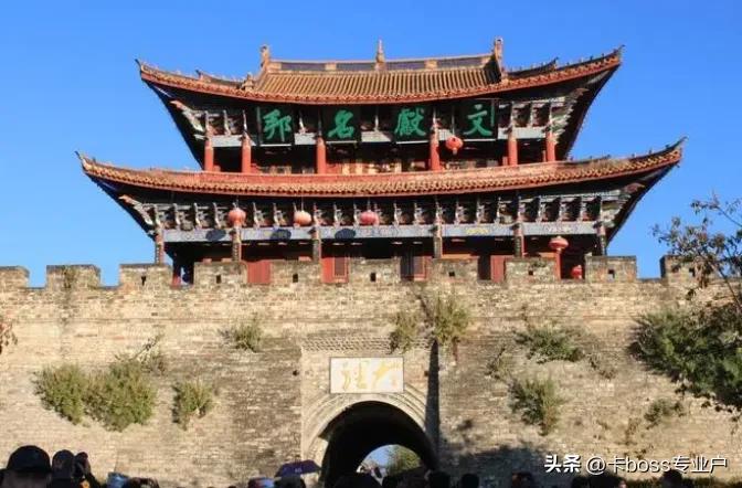 去云南旅游应该去哪些景点好一点,旅游攻略去云南必去景点