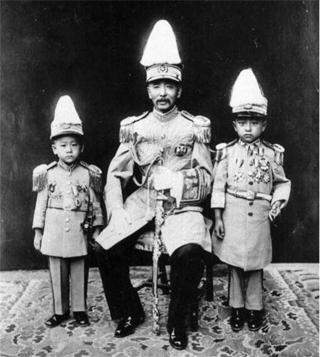 张作霖子孙回东北上坟没有,张作霖逝世的时候日本人的反应