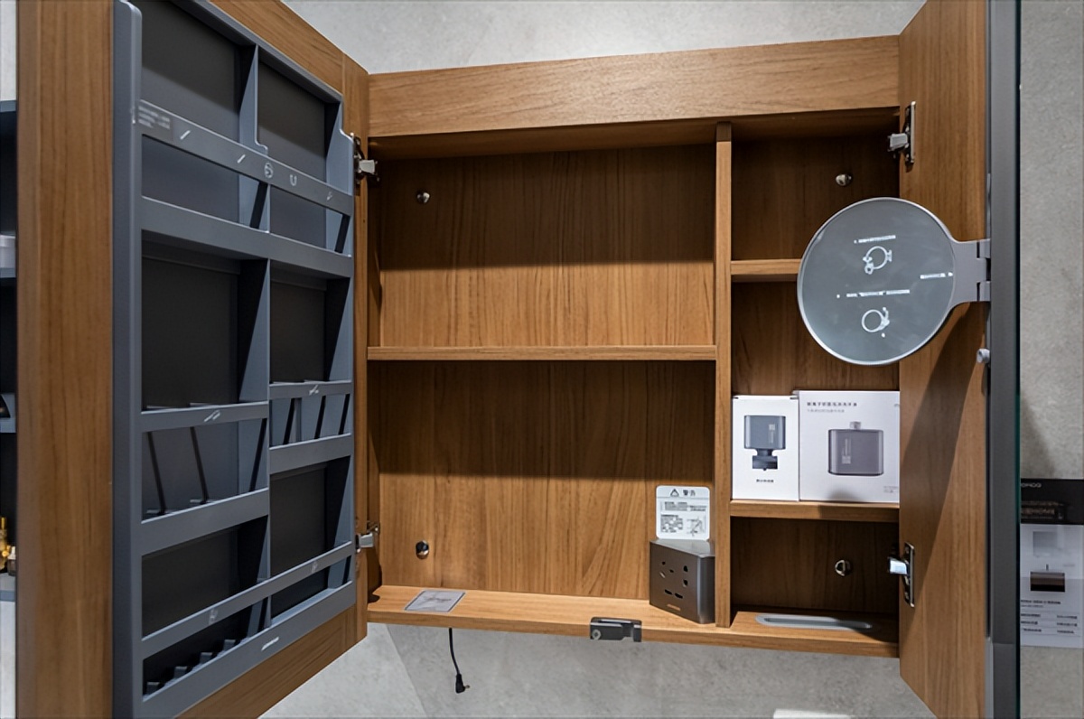 无接触式马桶,九牧浴室柜和马桶