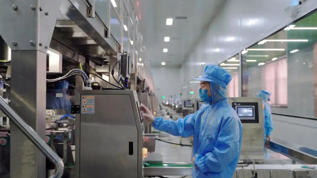 三只松鼠国民零食店,国民零食三只松鼠