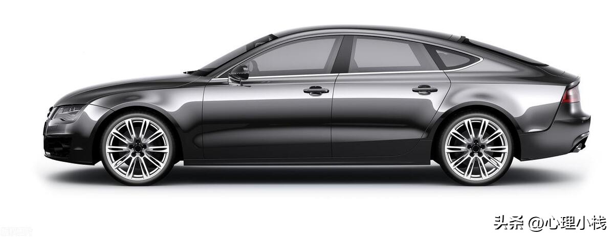 车子的颜色代表车主的性格,从穿衣颜色看出一个人的性格