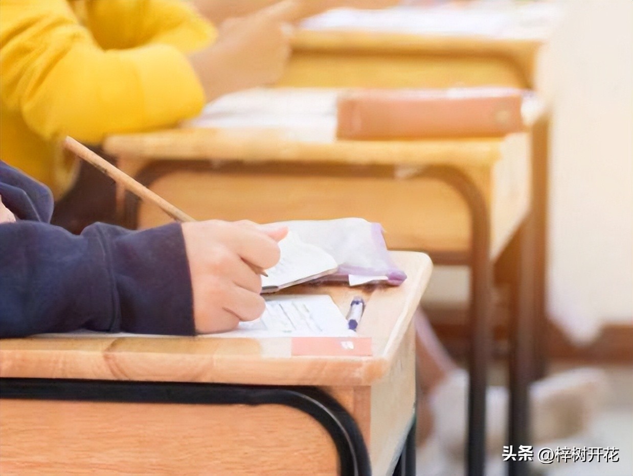 现在的中学生是怎么了？怎么动不动就得抑郁症？该怎么办？