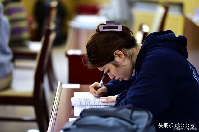 都说基层苦基层累你怎么看待基层,乡镇公务员最累的岗位有哪些