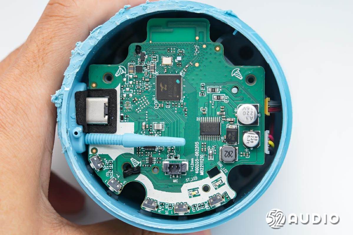 索尼srs-xb01便携式无线蓝牙音箱,索尼srsxb13和xb100哪个好