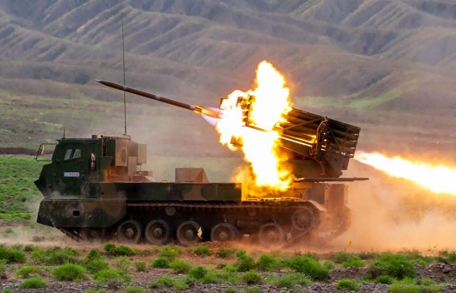 多辆装甲战车,我国一个重装合成旅有多少坦克