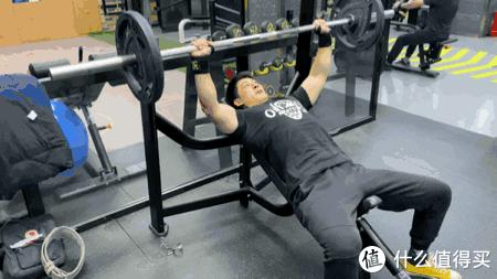 天生大小胸要怎么练胸肌才好,男生胸肌薄弱的练胸计划