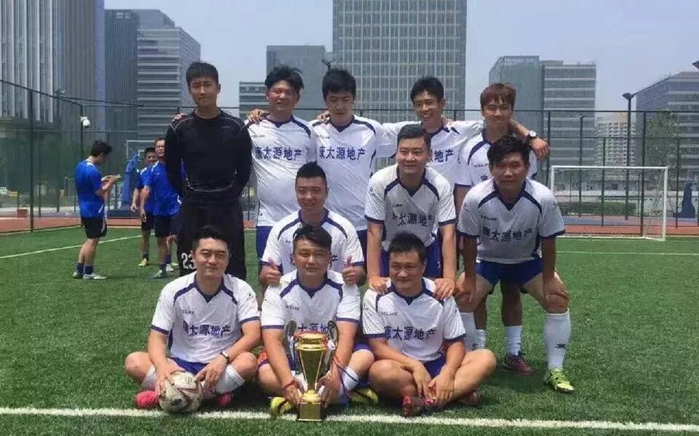 创造联赛历史,创造历史足球