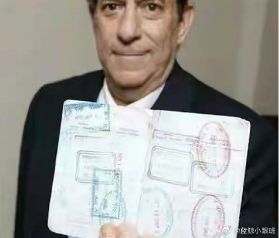 花25万美元买了一张天价机票，却让航空公司苦不堪言