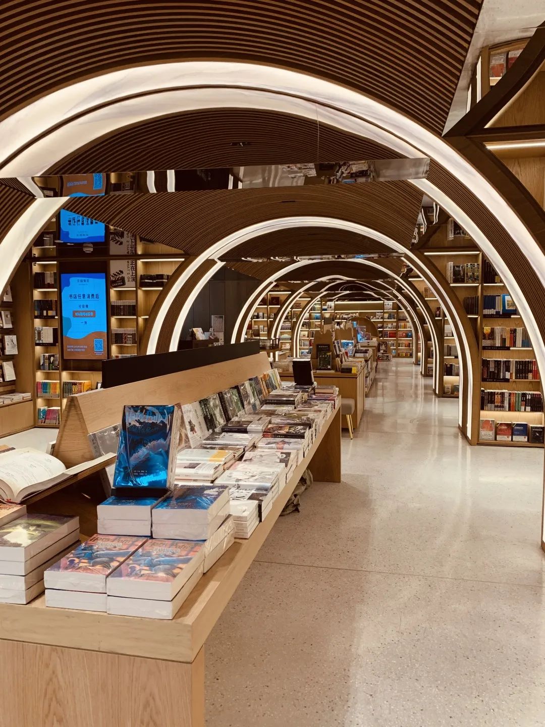 灏忓竷鎽勫奖鍥㈤槦,灏忓竷鎽勫奖