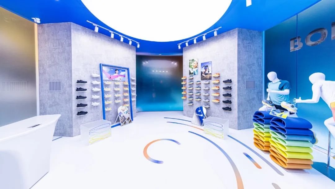 同样是快闪店，看燕京啤酒、PUMA、唐老鸭5大品牌如何玩出新高度