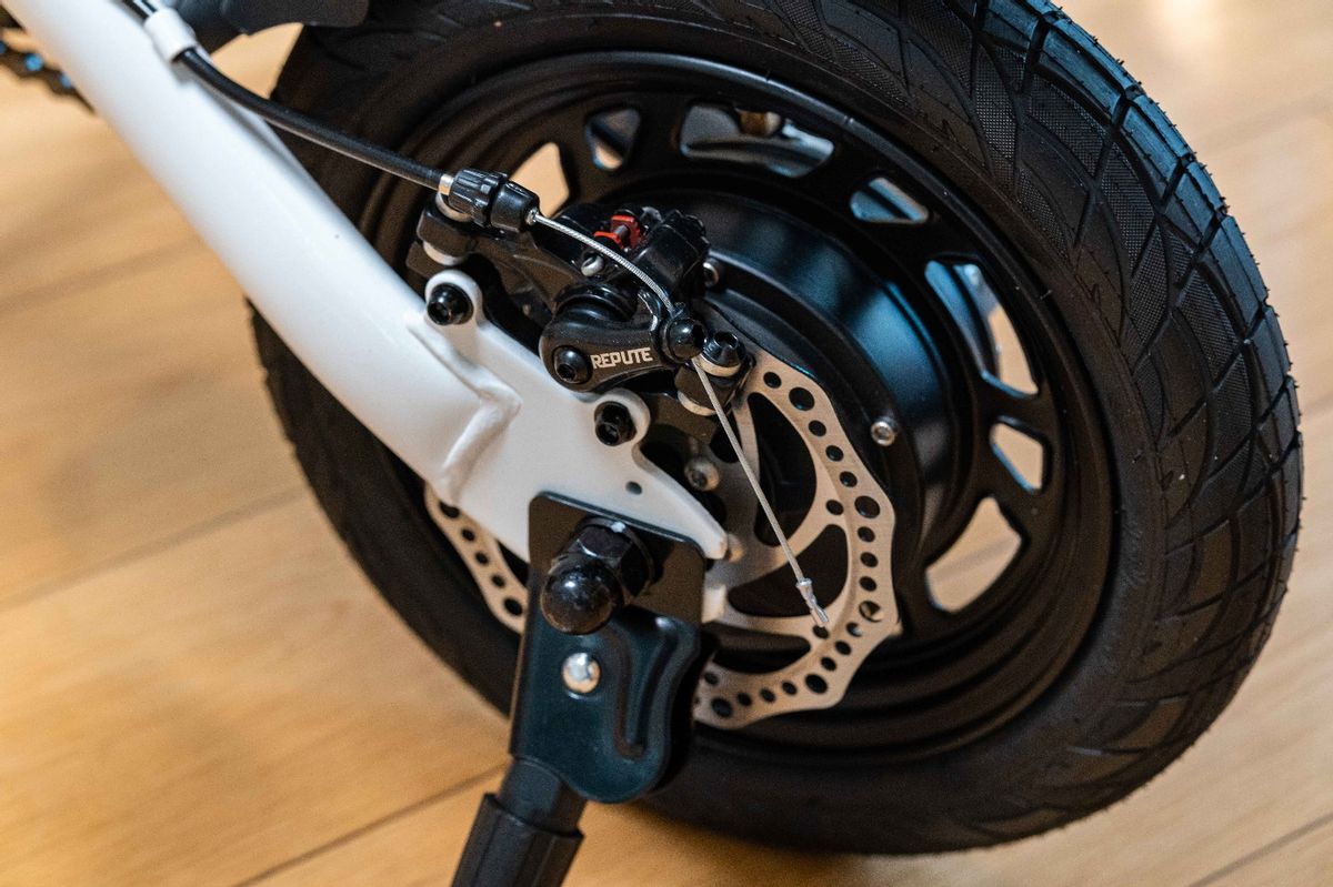 1.6K入手伪装成折叠自行车的电瓶车——京东京造ModernE-01