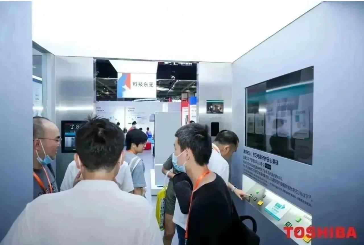 让微笑绽放在每一个角落,电梯展展会回顾