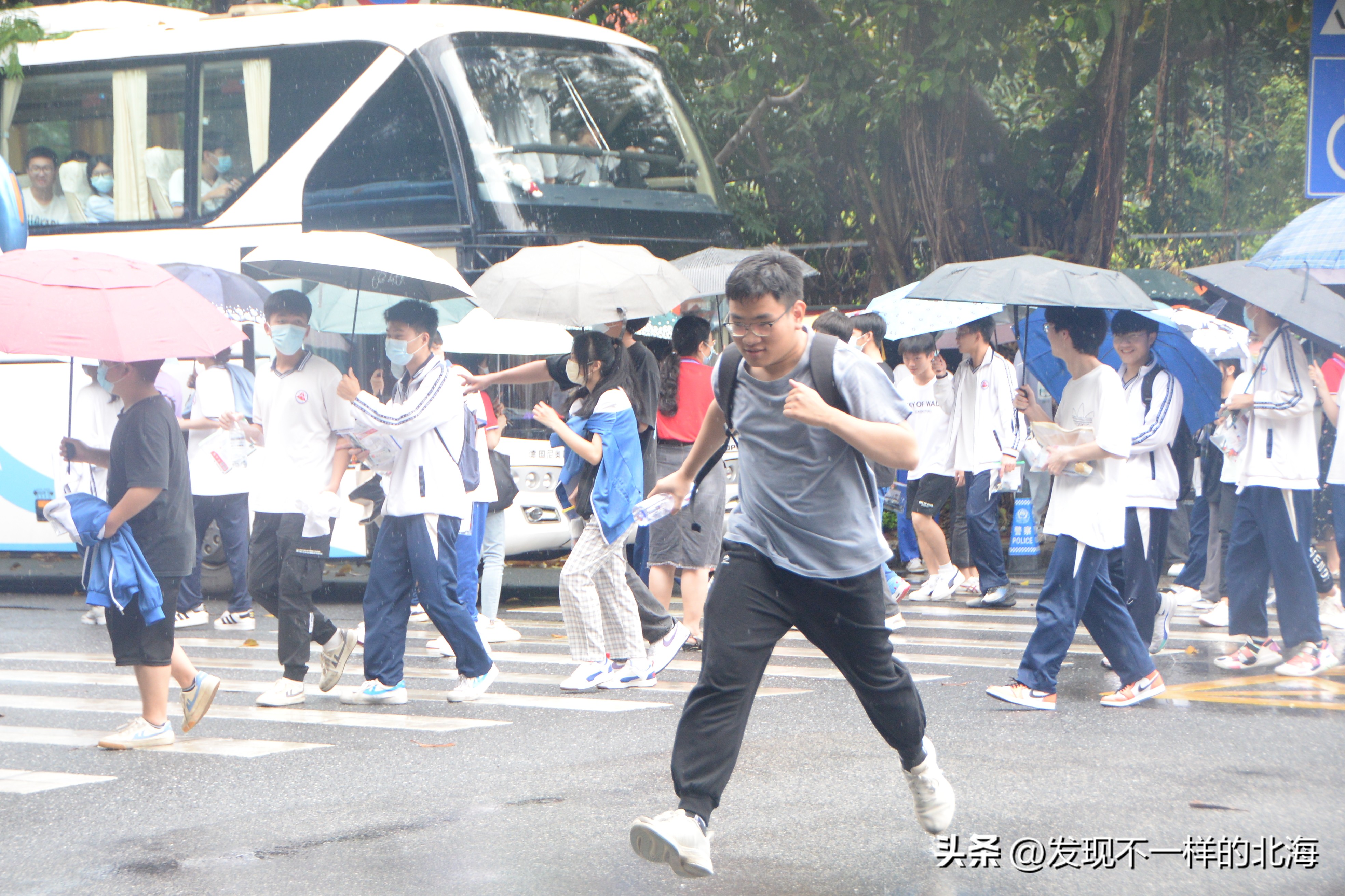 2025年广西高考还能复读吗,广西明年新高考了复读还有希望吗