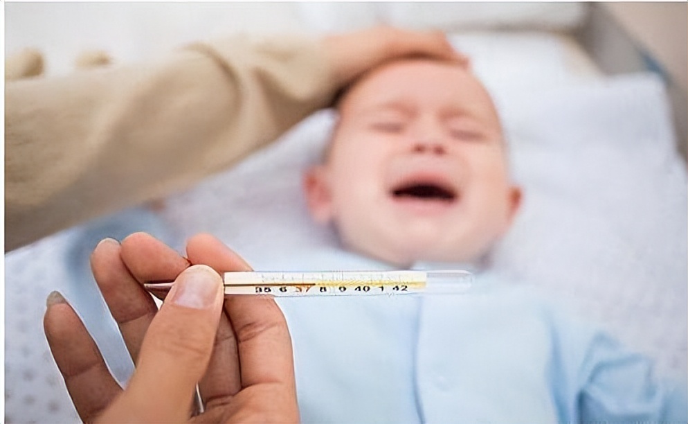 反复发烧警惕四种病,婴儿反复发烧怎么办推拿