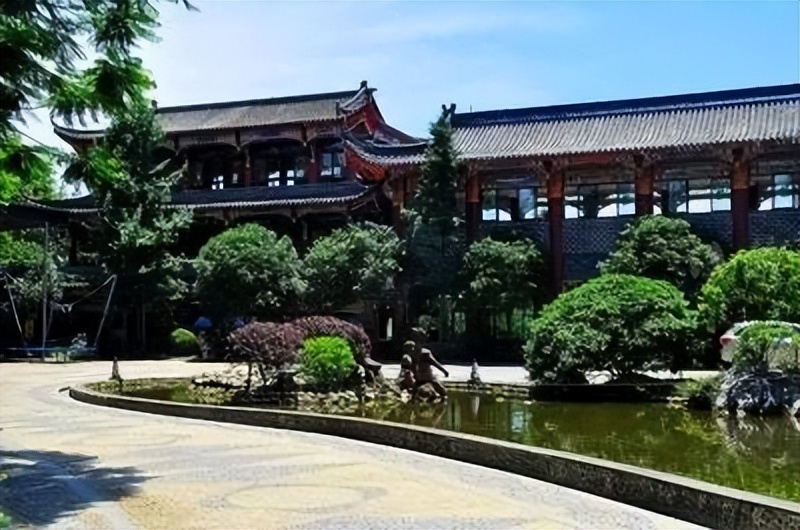 闈掔鏃呮父,鐪夊北闈掔