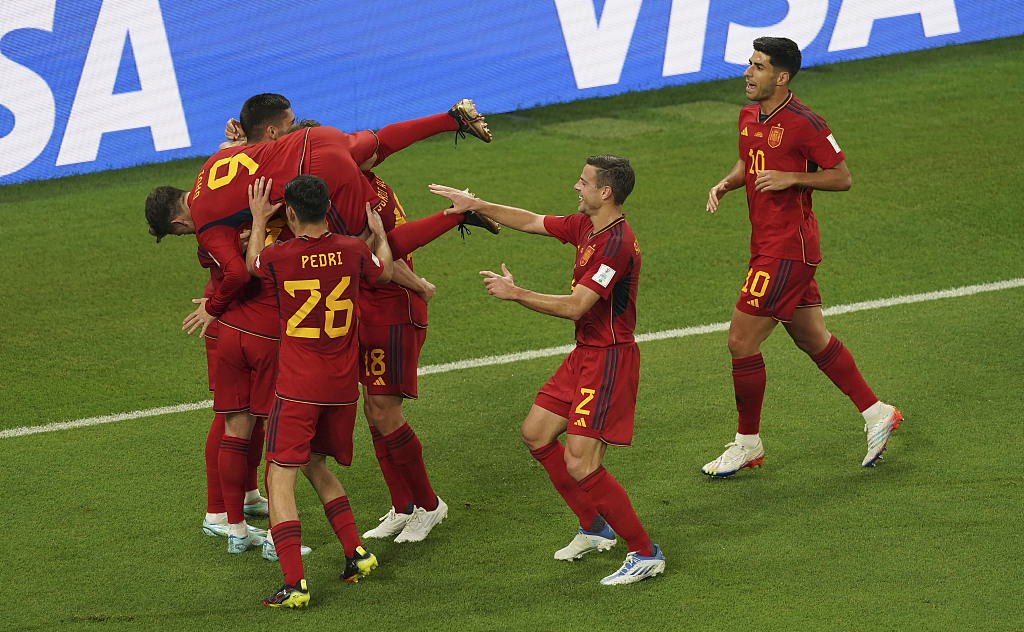 德国vs西班牙压半场,德国西班牙拜仁巴萨