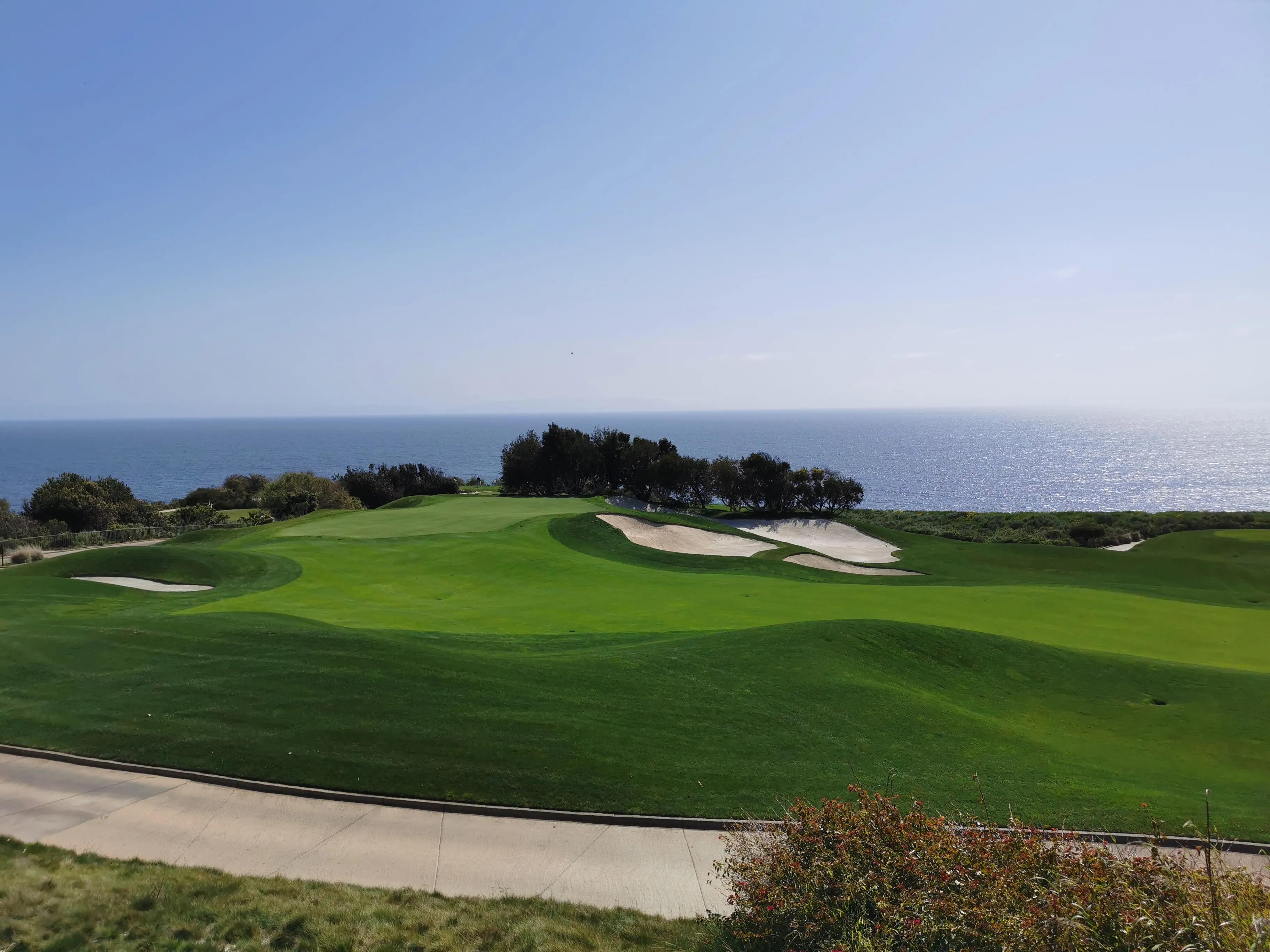 张齐英杂文：我给洛杉矶无家可归者捐衣物