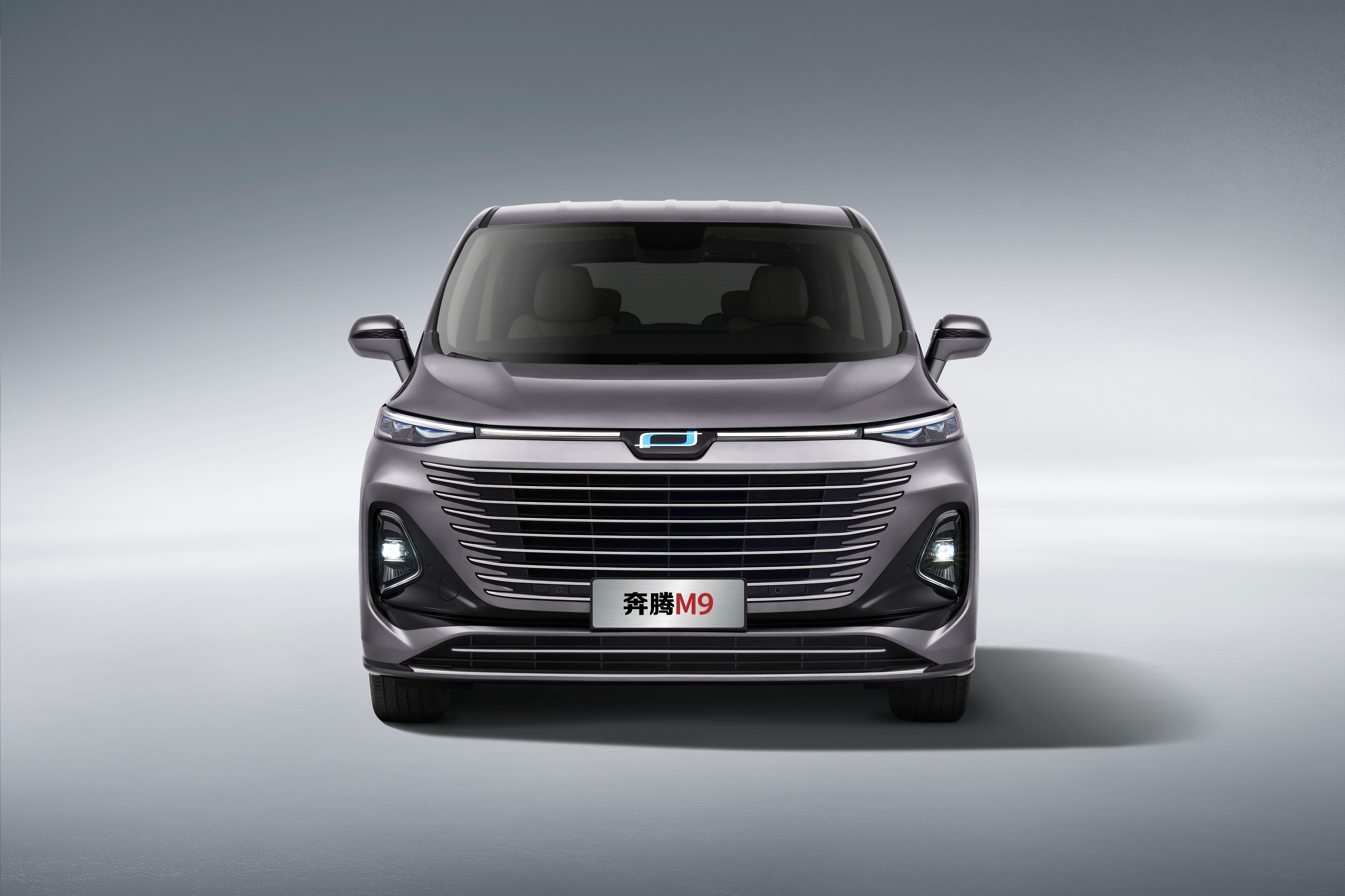 紧凑型mpv定位,mpv奔腾m9长宽高多少米