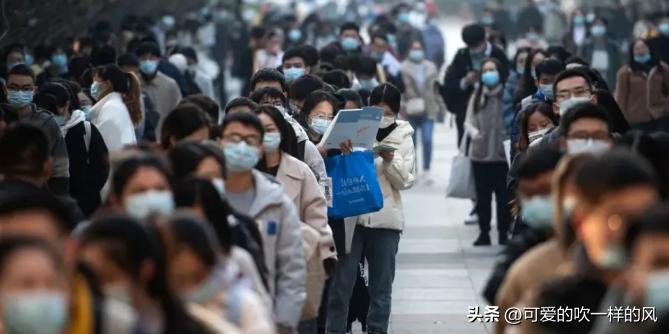 学费暴涨后还值得上学吗,大学学费急剧上涨家长难以承受