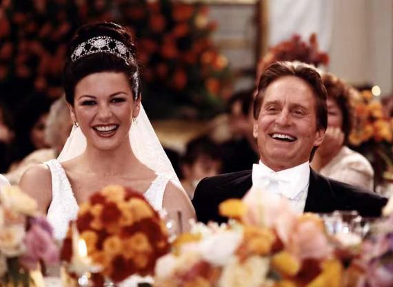 泽塔琼斯结婚照片,泽塔琼斯晒儿女合影