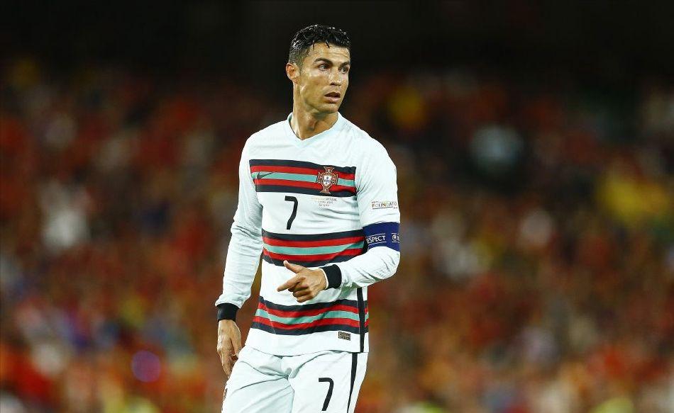 足坛历史射手榜梅西超越普斯卡什,梅西五大联赛进球数超越c罗图片