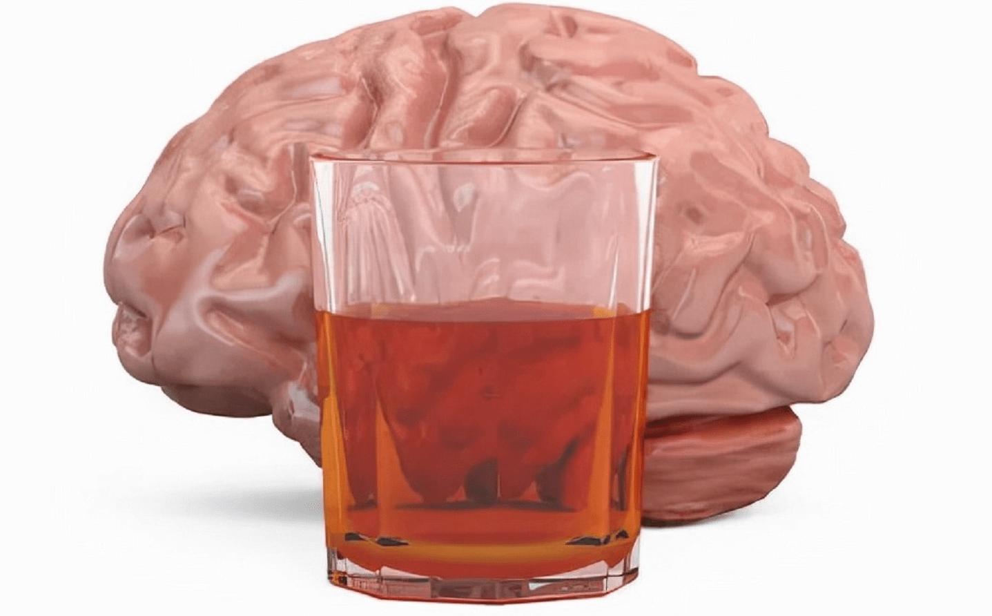 老年人轻微脑萎缩怎么预防,老年人脑萎缩吃什么药有效