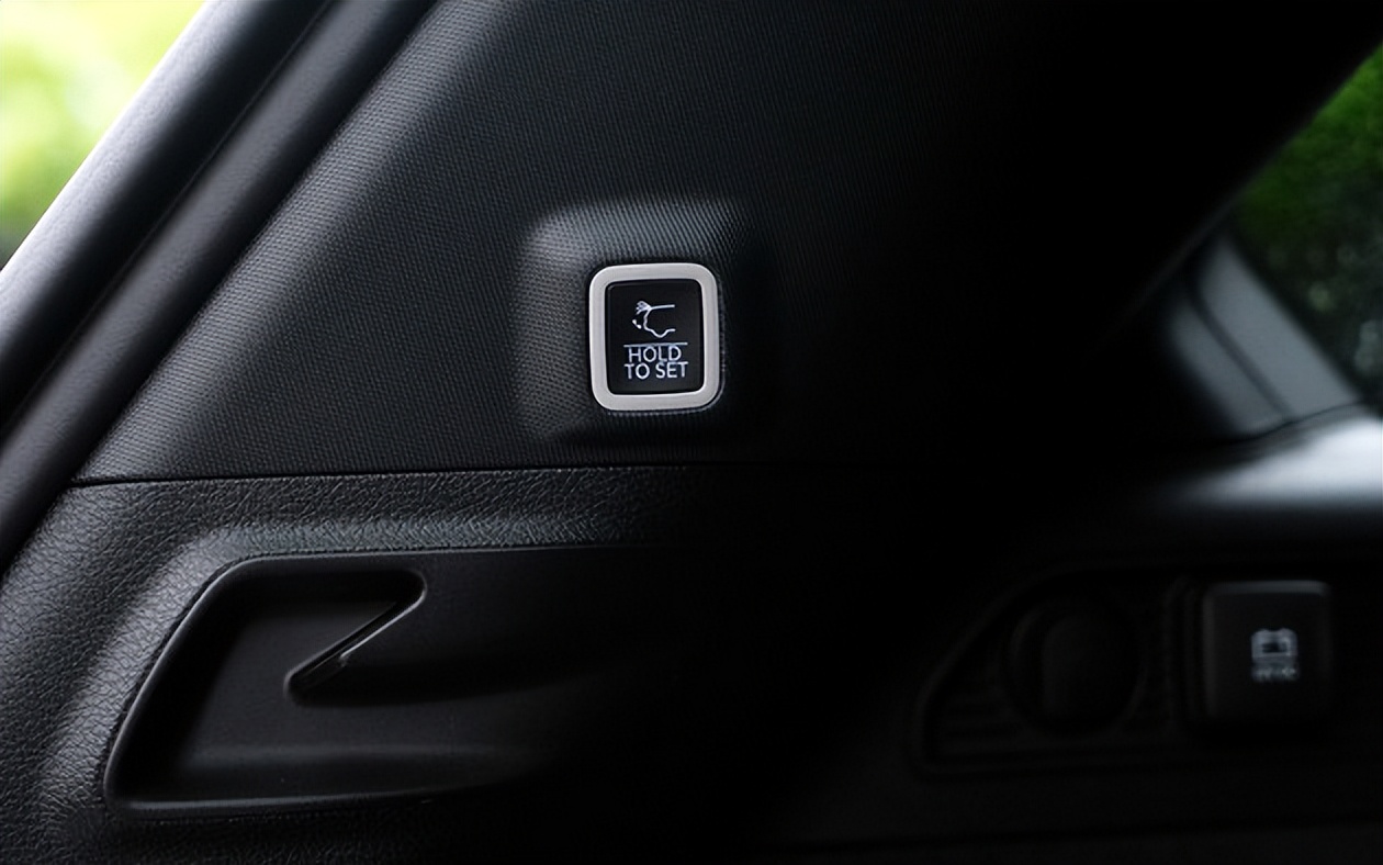 jeep大切诺基4xe落地价西安,全新jeep大切诺基柴油