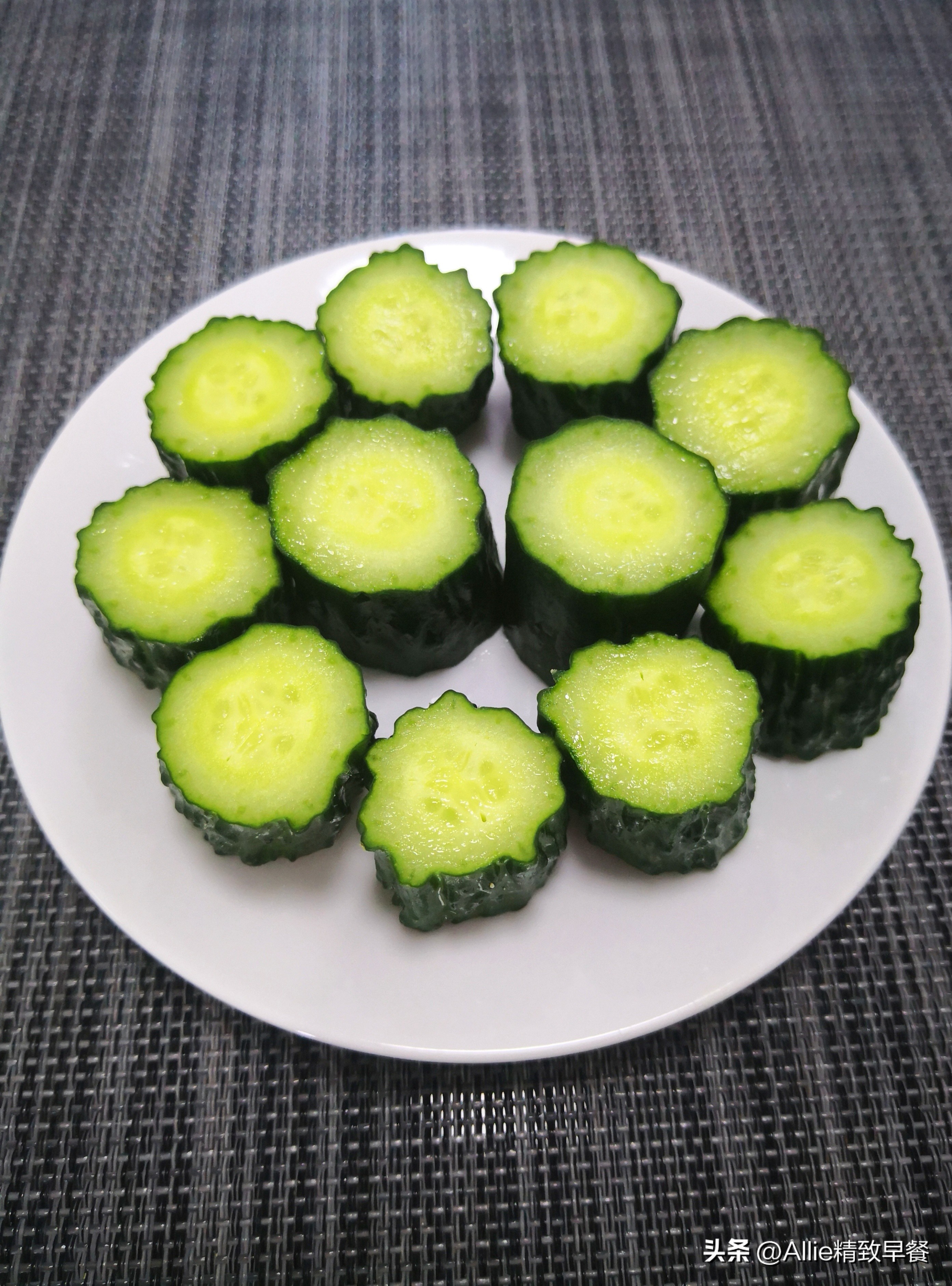 炖鱼不腥不放料酒的做法,不用料酒炖鱼怎么做好吃