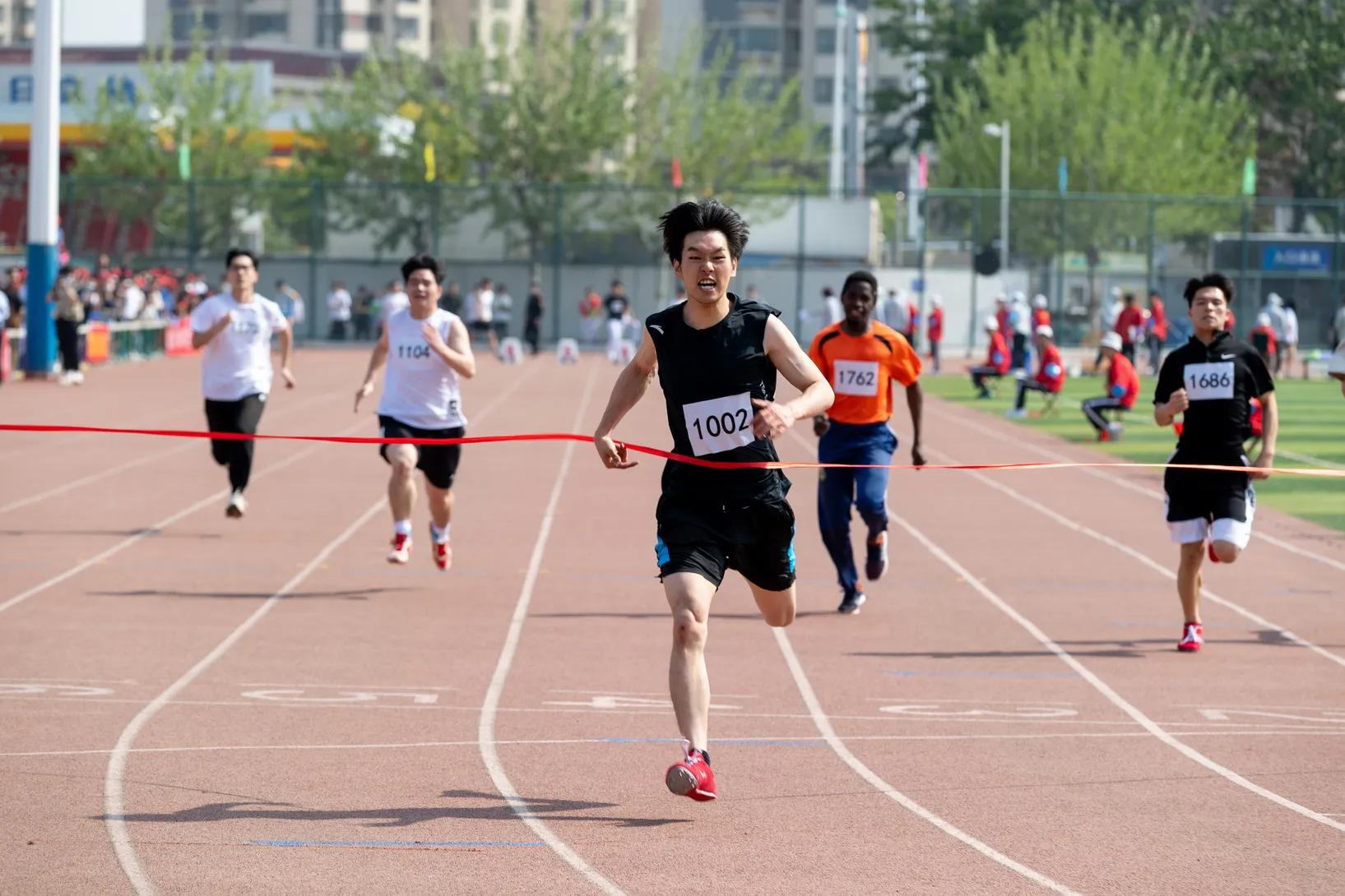 天职师大田径,天职师大运动会闭幕式