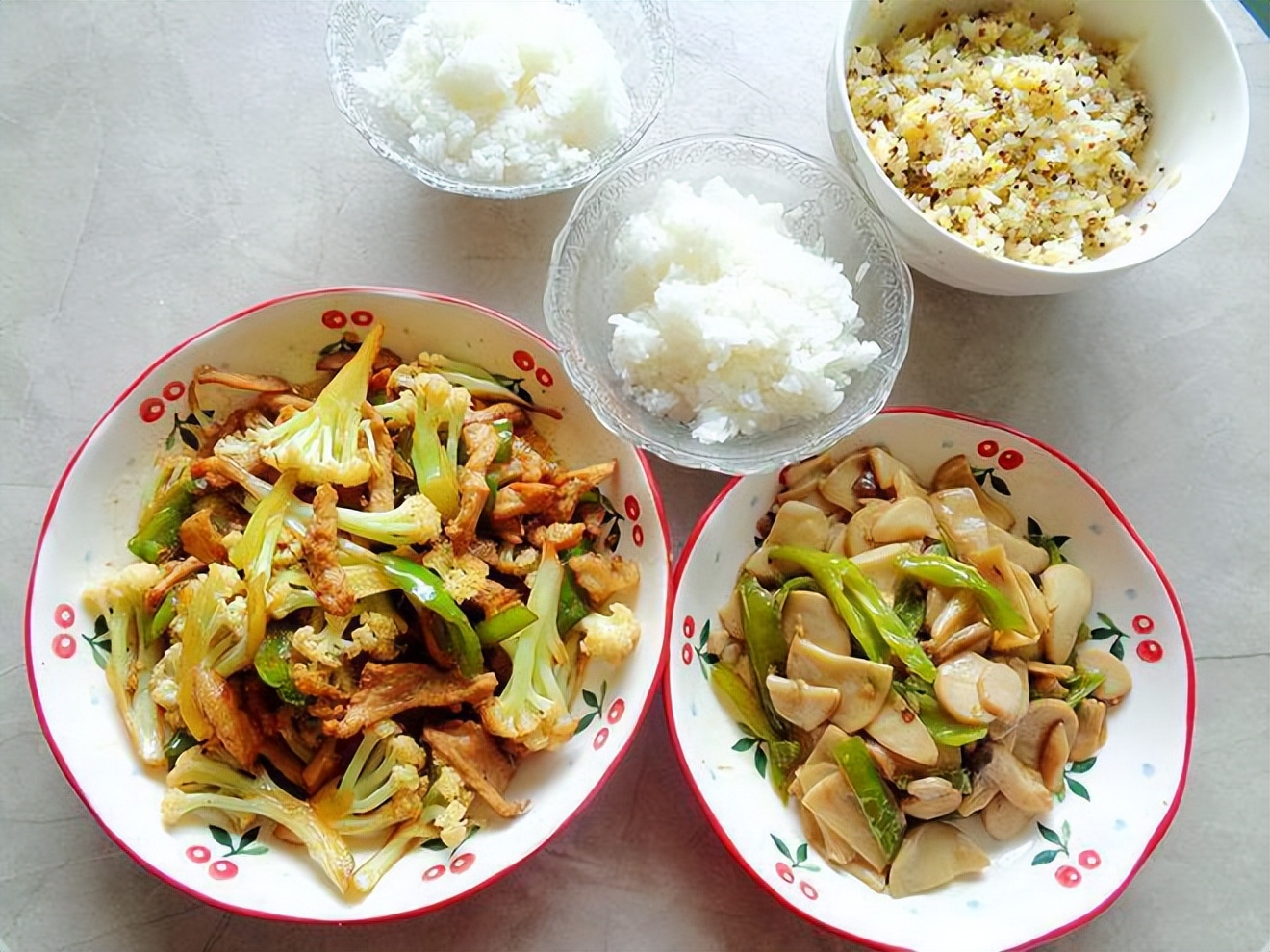 夏天晚上吃什么饭最好食谱,夏季晚餐吃什么下饭