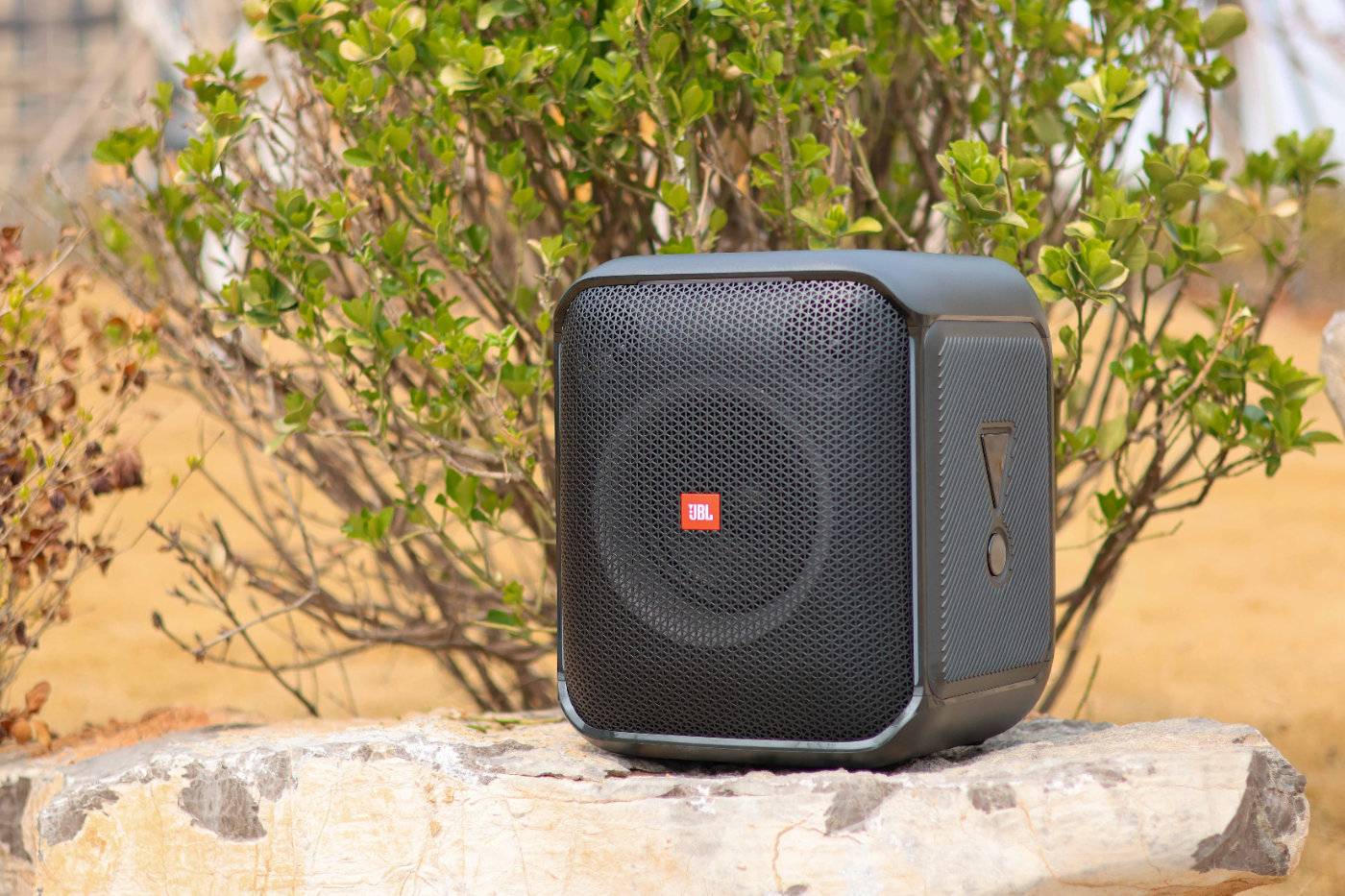 双无线话筒大功率蓝牙音响,jbl户外音箱710对比评测