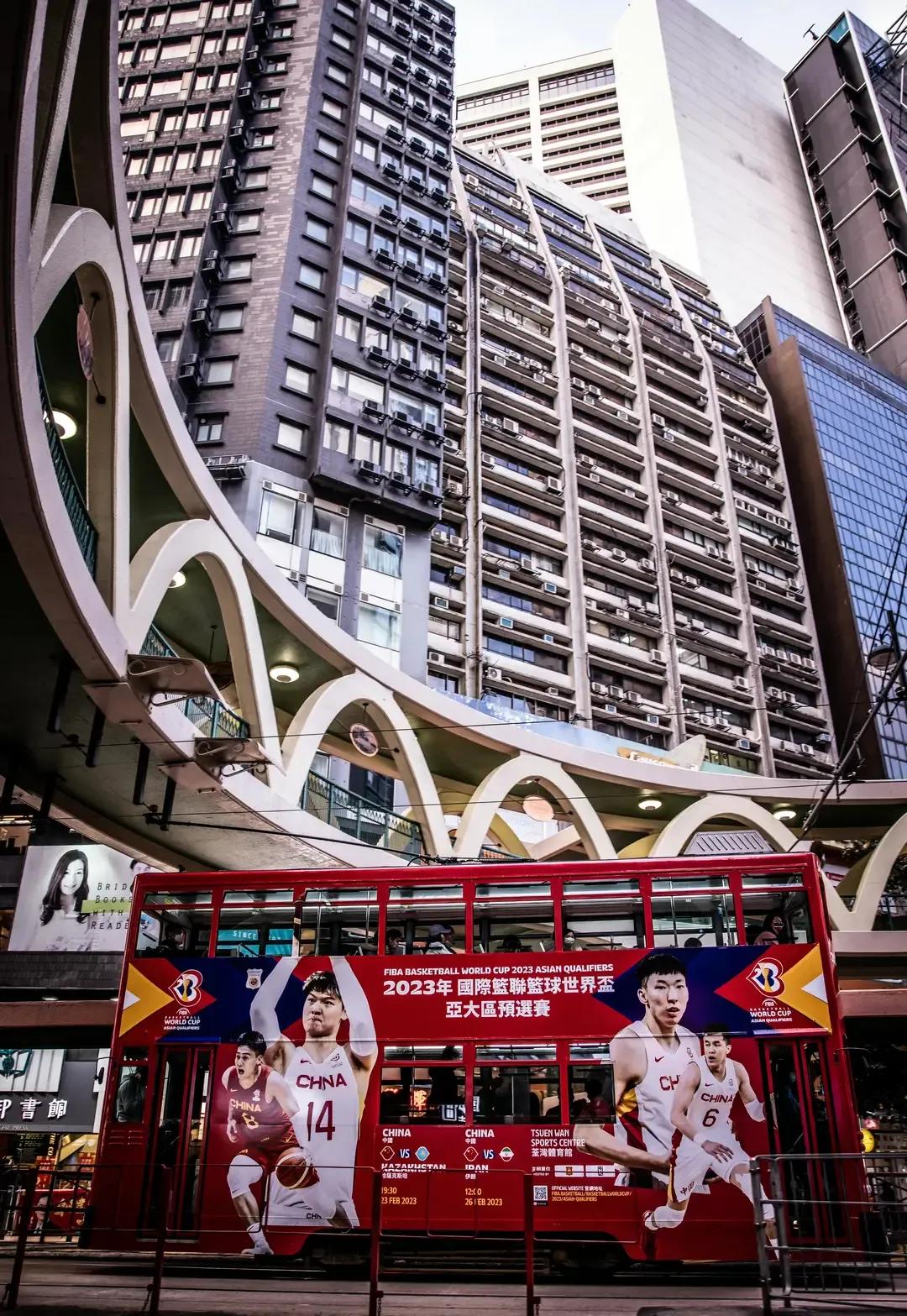 成果检验的时候到了，这支中国男篮第一次用欧洲篮球武装大脑