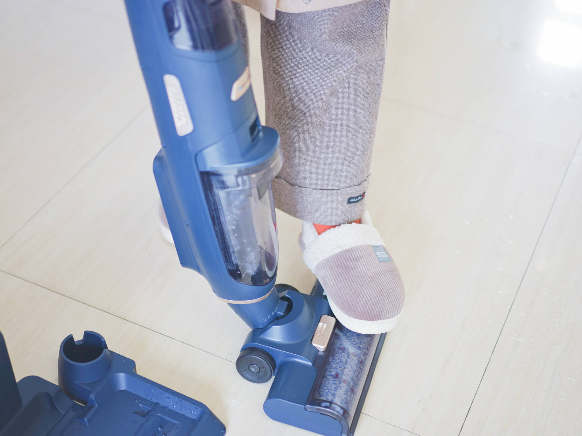 蓝宝洗地机详细使用教程,蓝宝洗地机和美的洗地机