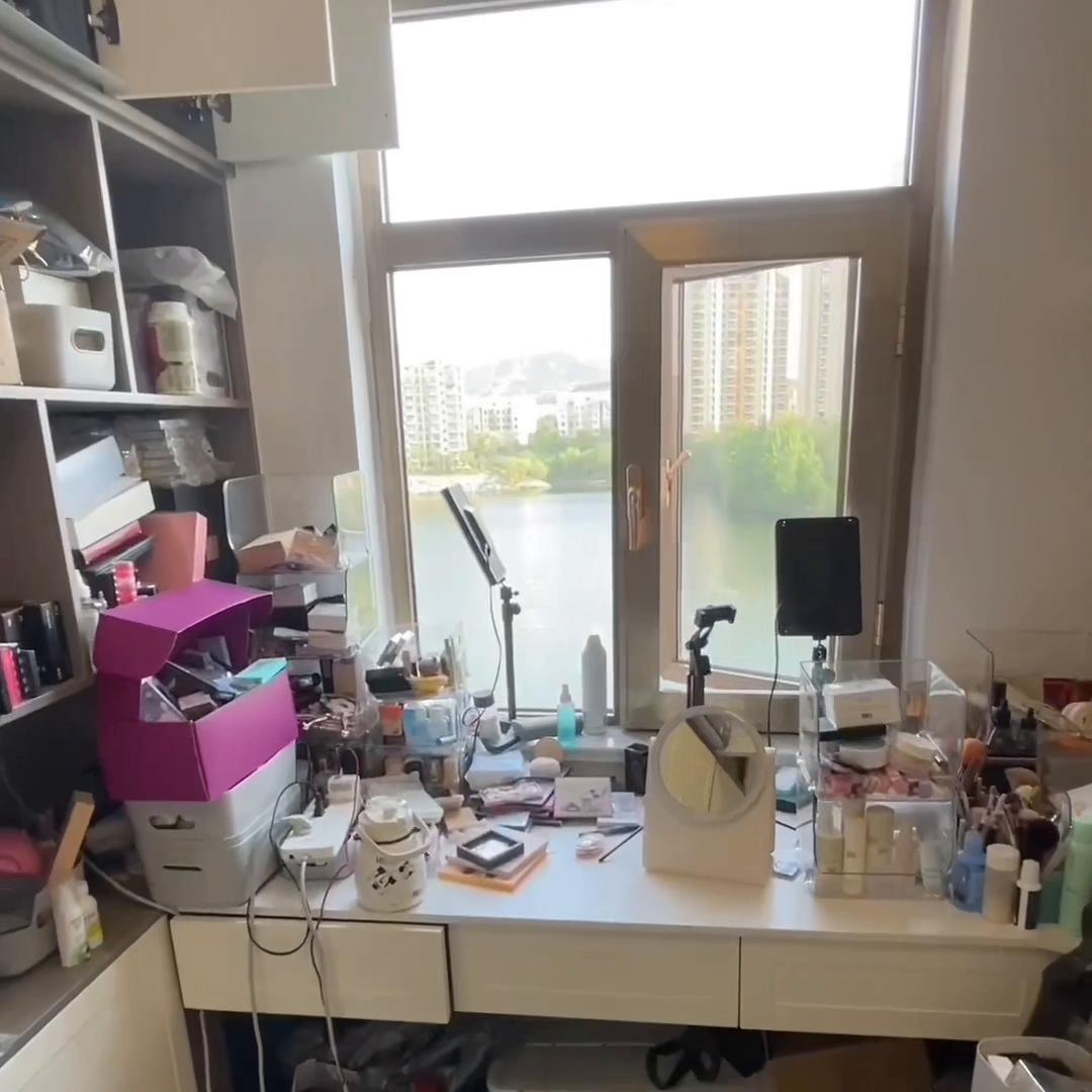 烙色气垫和酵色气垫测评,酵色气垫和ysl气垫