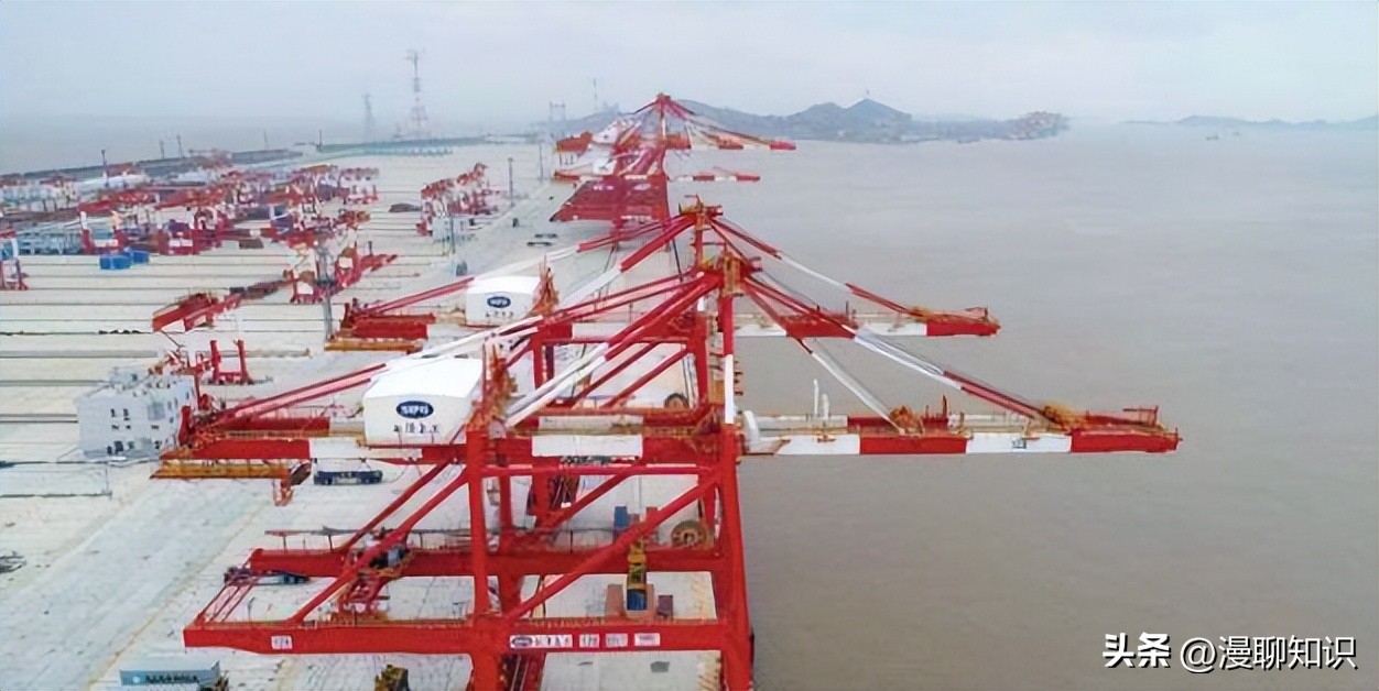 中国港机畅销中东港口,港机之王