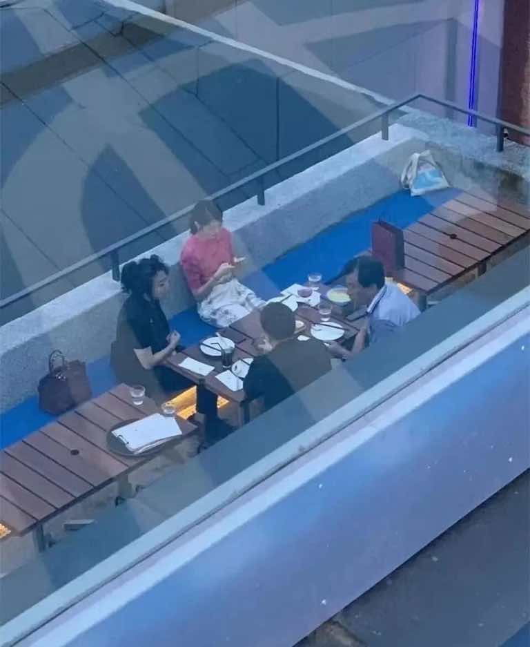 雷宛萤故事,豆瓣女神早期