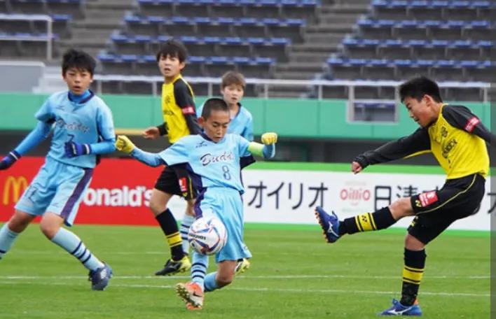 杨旭聊日本青训万字长文,杨旭日本踢球