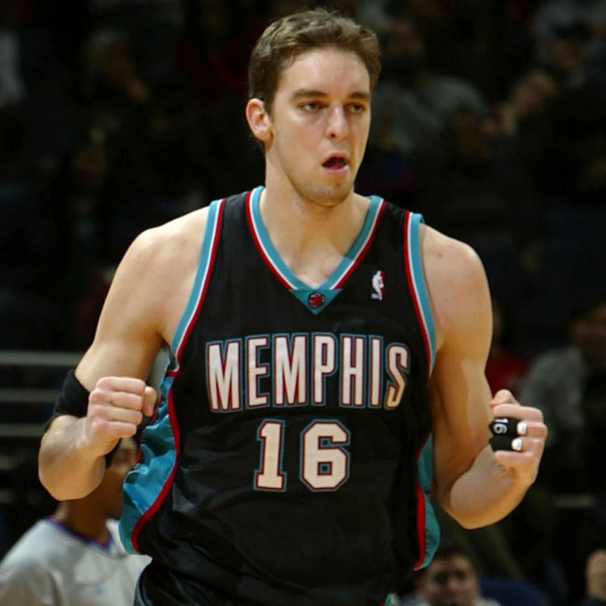 付费上班的职业选手,自掏腰包打nba