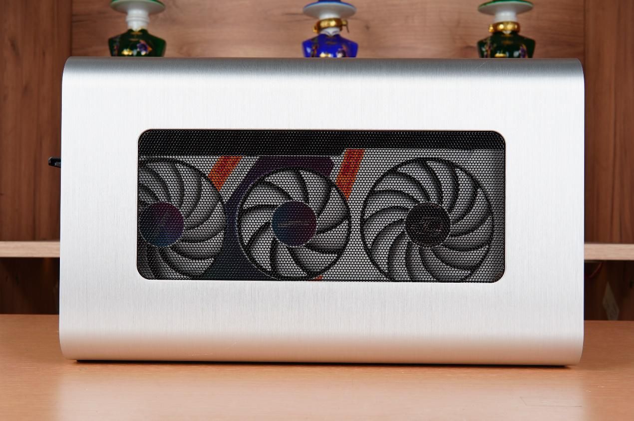 乔思伯v11主机配置推荐,乔思伯v11和v8机箱