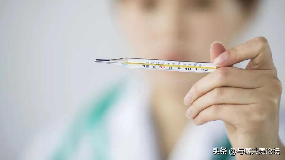 老年人双脚发热是什么原因,老年人头顶发热是什么原因