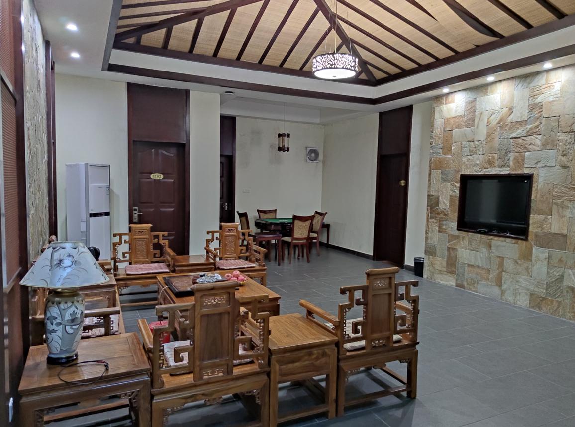 清远避暑温泉山庄,清远森林温泉