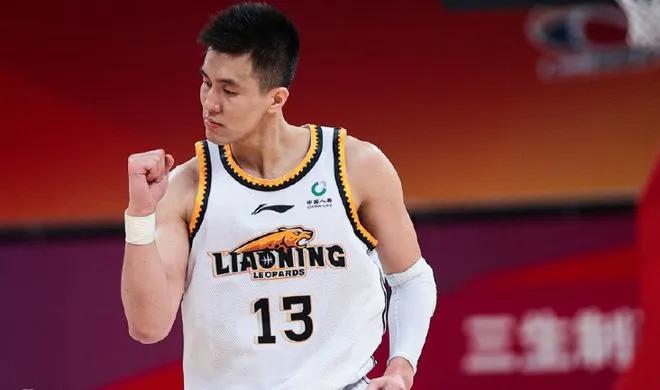 辽宁男篮夺冠李晓旭,赵继伟郭艾伦张镇麟李晓旭