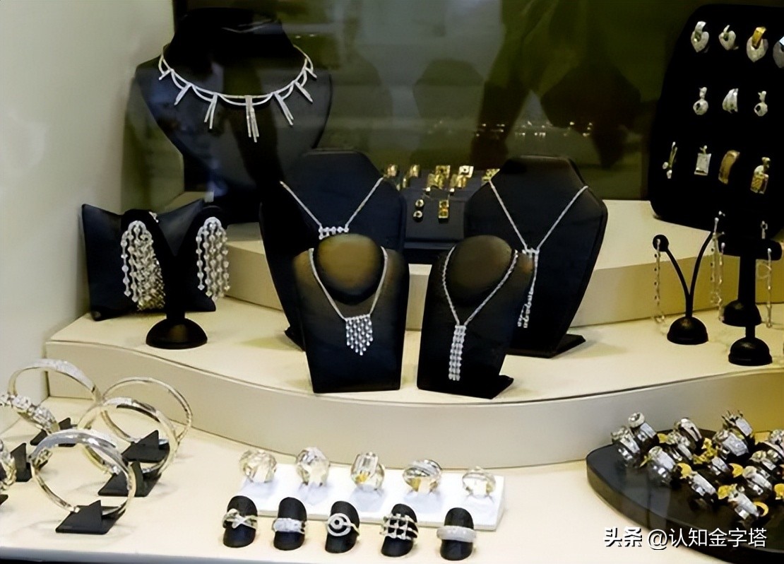 抢数亿美元珠宝，大盗如何让世界头疼？侠盗or魔鬼，为何受争议？